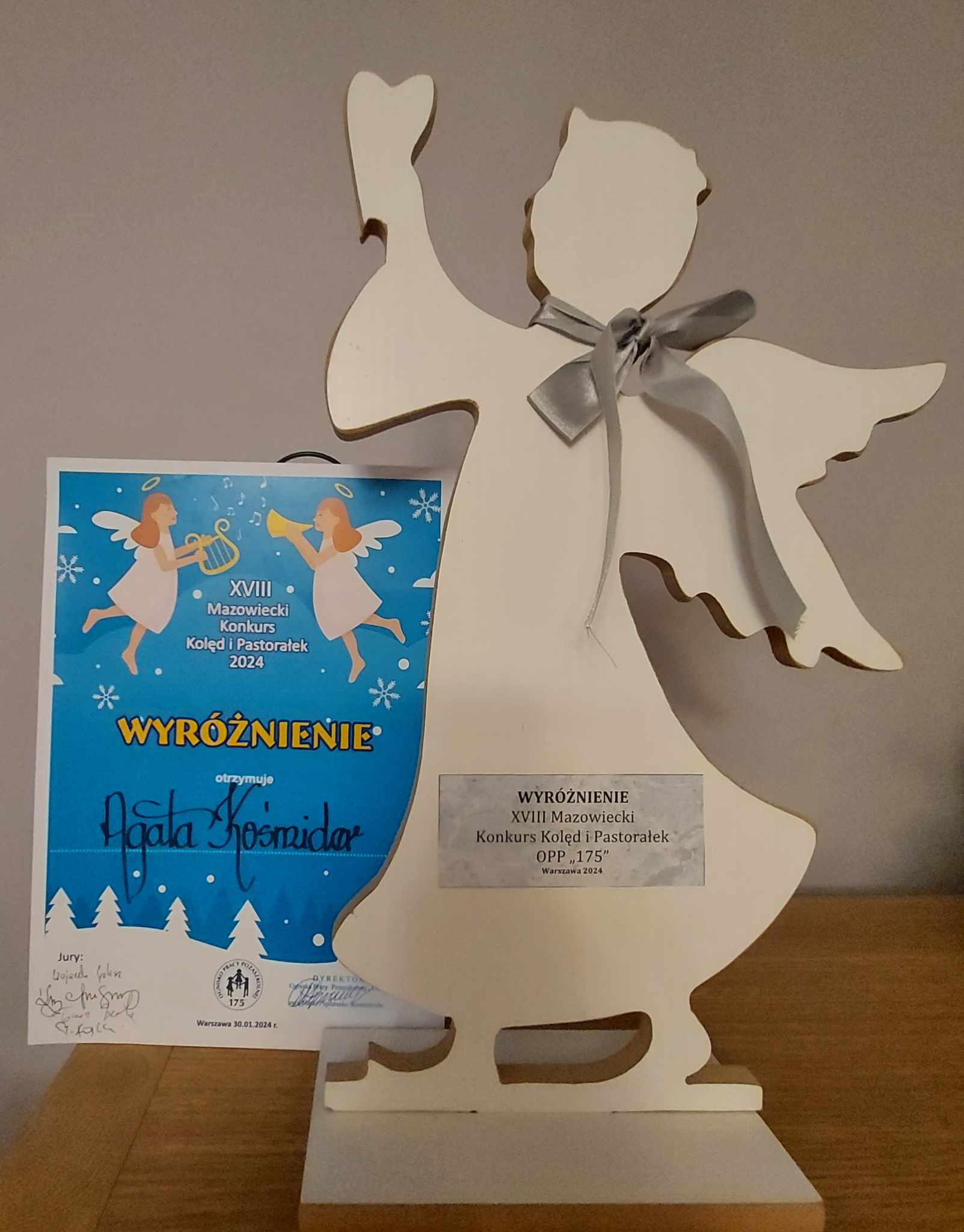 zdjęcie dyplomu